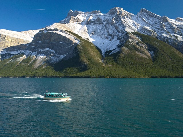 banff lake louise cruise