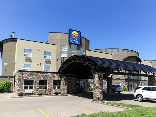 Comfort Inn & Suites Medicine Hat