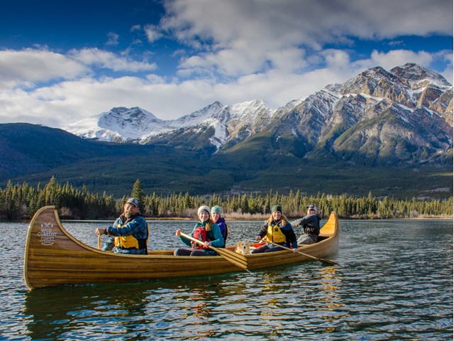 Private groups on Pyramid Lake