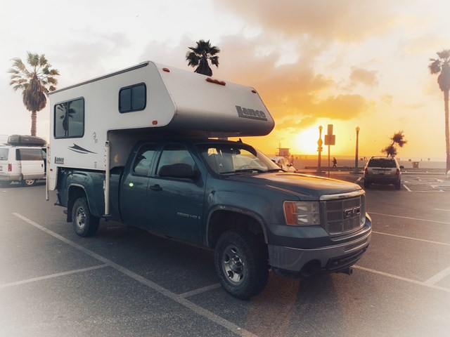 Family Truck Camper is perfect for couple with kids